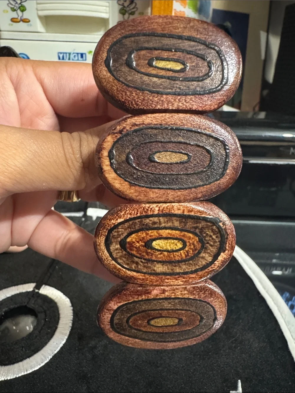 Wooden vintage Oval hair barrette